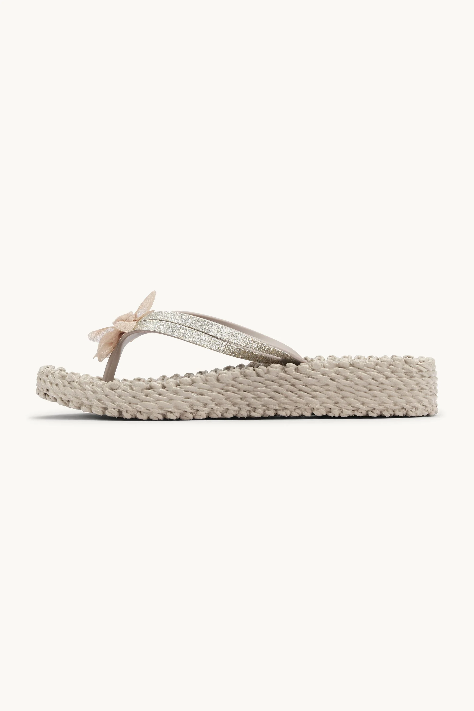 Flip Flops with Flower - Atmosphere - Image 3