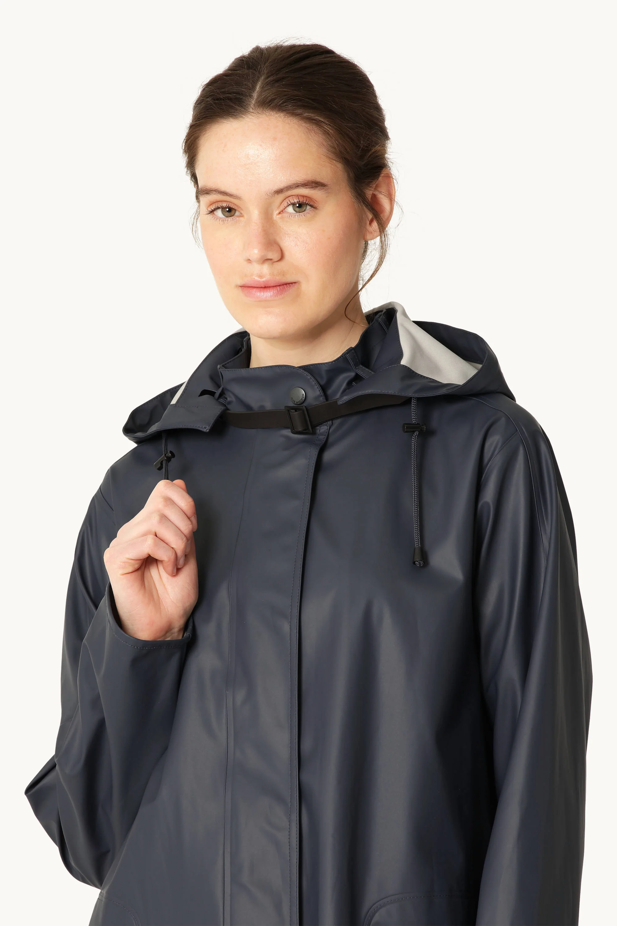 Light Raincoat - Ombre Blue - Image 5