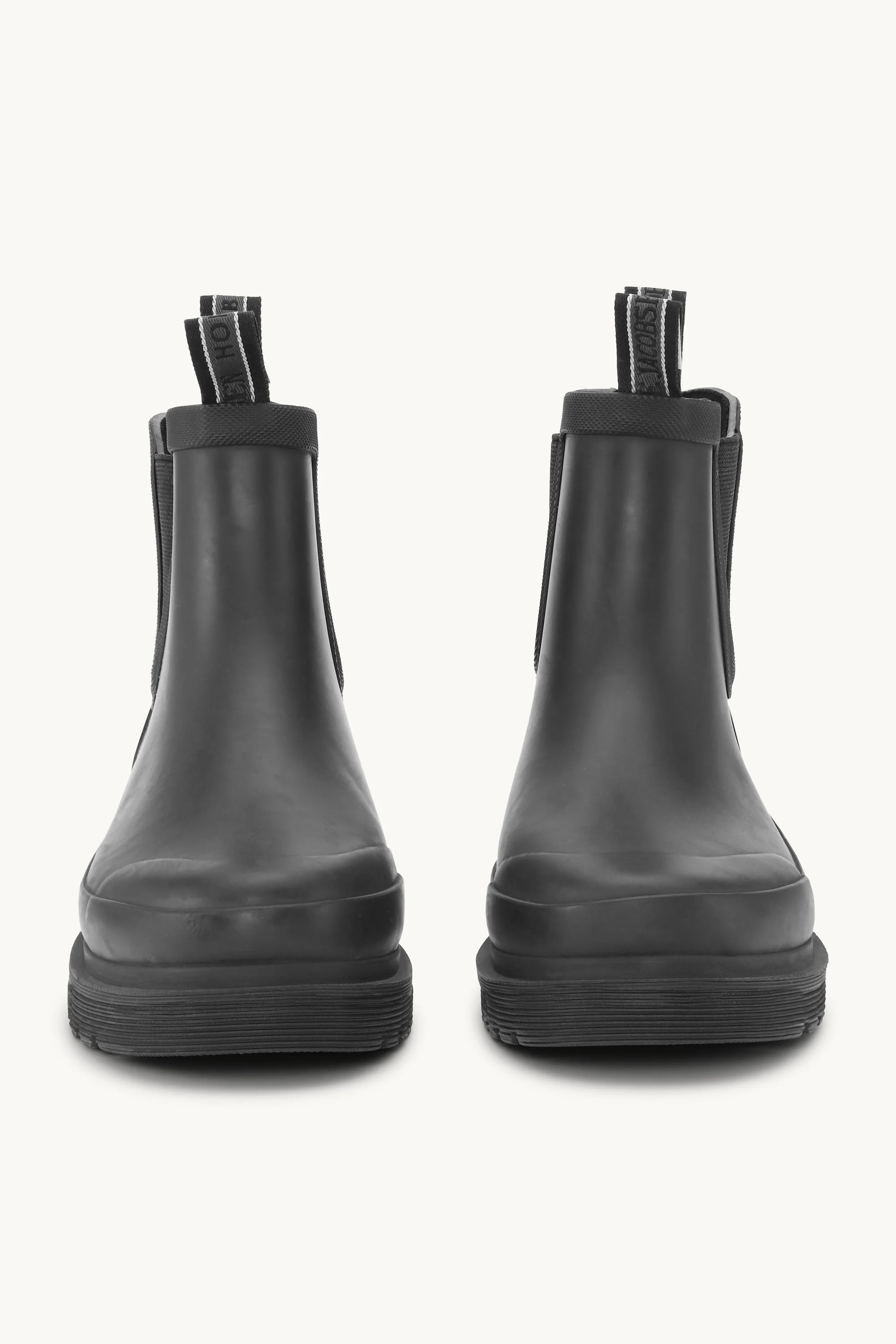 Chelsea Rain - Black - Image 4